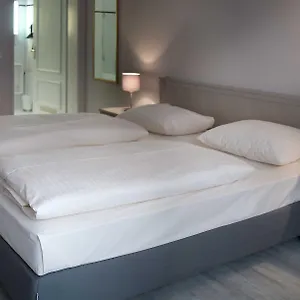 hotel-deutsches-theater-munich.com-bavaria.com/