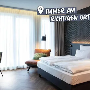 Loginn Airport 4* Berlino